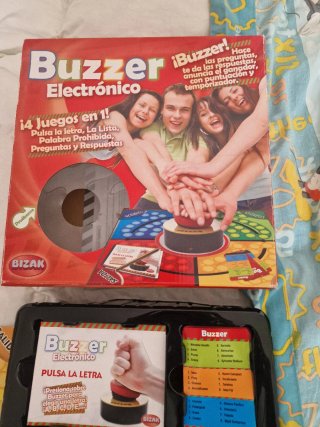 Juego Buzzer Electrónico BIZAK 14 en 1