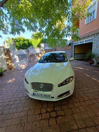 jaguar xf 2009