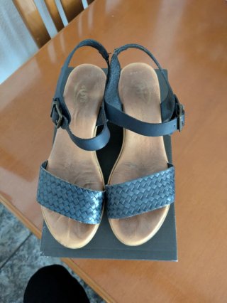 Sandalias de piel azul marino Talla 38, alto 6cm