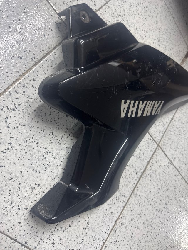 Tapa Asiento Derecha Yamaha YBR 125