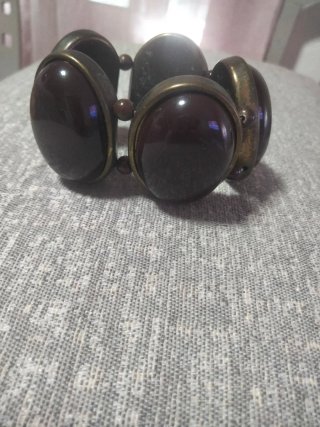Pulsera elástica piedras grandes marrones