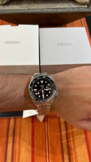 Seiko 5 Sports GMT Negro