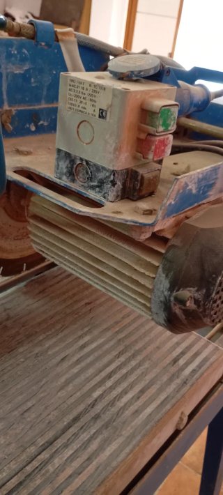 Cortadora de materiales de construcción profesiona