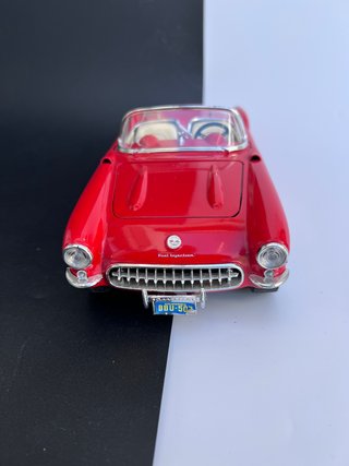 Chevrolet Corvette ( 1957 ) Burago 1/18