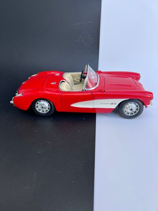 Chevrolet Corvette ( 1957 ) Burago 1/18