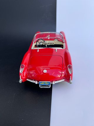 Chevrolet Corvette ( 1957 ) Burago 1/18