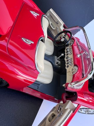Chevrolet Corvette ( 1957 ) Burago 1/18