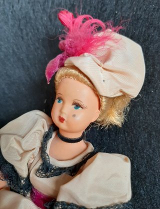 Muñeca Vintage Cabaret / Can Can (Años 50/60)