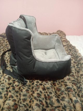 Cama/sillón para perro gris