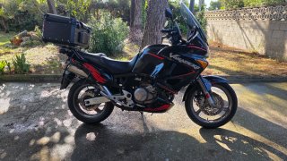 Honda Varadero 1000 Negra/Roja