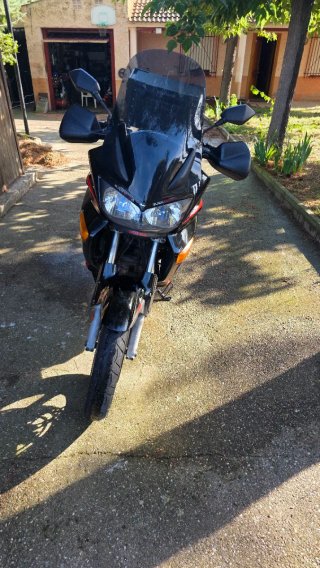 Honda Varadero 1000 Negra/Roja