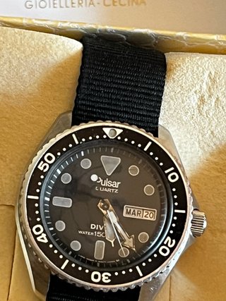 Pulsar Diver 150m Quarzo Giorno-Data