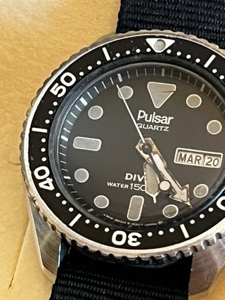 Pulsar Diver 150m Quarzo Giorno-Data