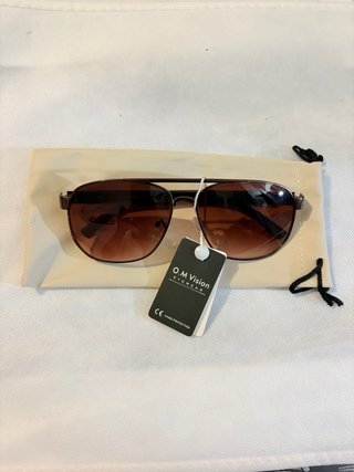 Gafas de sol aviador marrones y plateadas