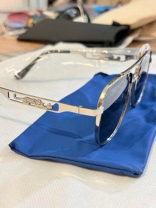 Gafas de sol aviador marrones y plateadas