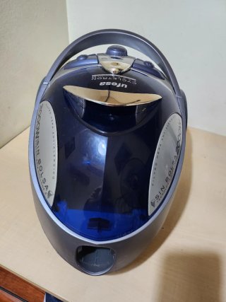 Aspiradora Ufesa 2000W Sin Bolsa