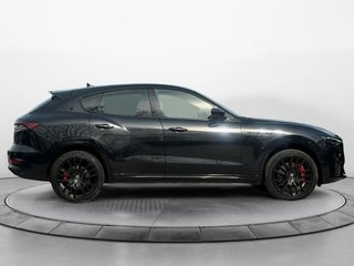 Maserati Levante Modena (2022)