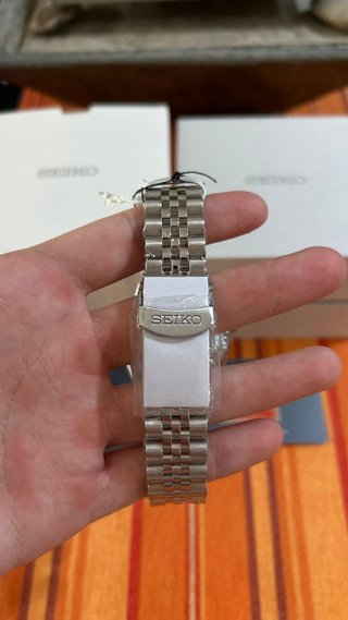 Seiko 5 Sports GMT Amarillo