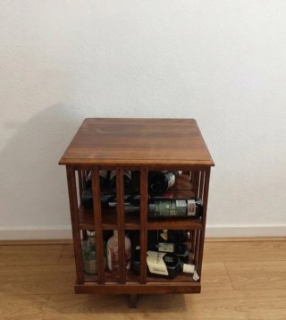 Mueble de madera para libros, botellas y otros