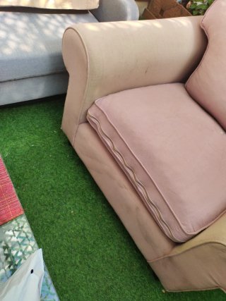 Regalo Sillón de tela beige y rosa