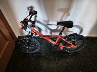 Bicicleta infantil naranja