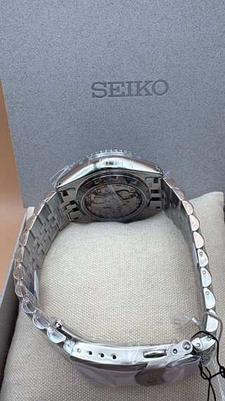 Seiko 5 Sports GMT Edición Limitada Passion Red
