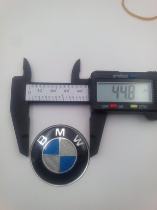 EMBLEMA VOLANTE BMW AZUL PLATA CARBONO 45MM