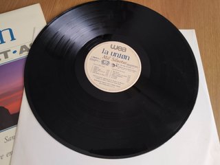 La Unión: Vinilo, Biografía y Press Kit