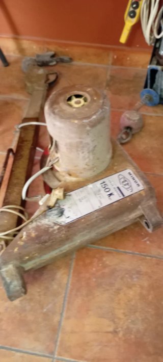 Maquinillo de tripode Polipasto Eléctrico MINOR 15