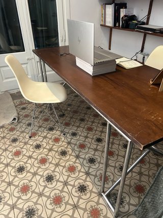 Mesa Escritorio Eileen Gray modelo Doble X.