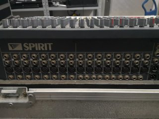 Mesa de mezclas Soundcraft Spirit LX7