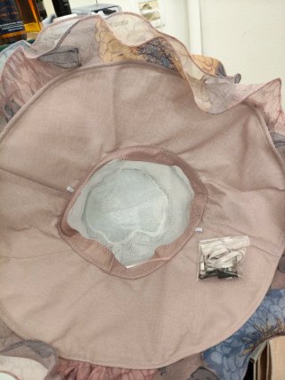 Splendido cappello donna tesa larga floreale