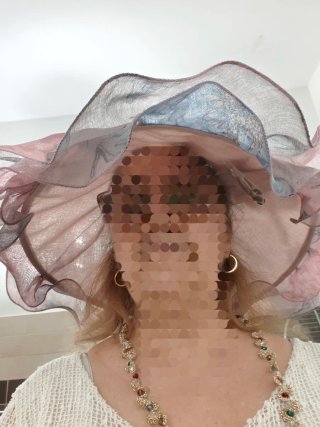 Splendido cappello donna tesa larga floreale