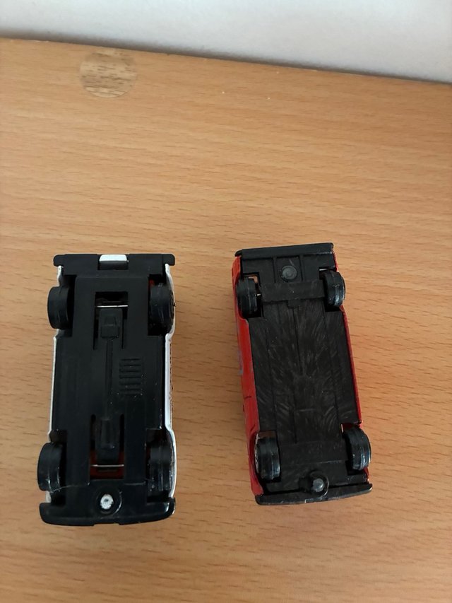 2 Furgonetas escala 1:87
