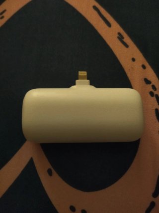Mini cargador portátil iPhone 100%