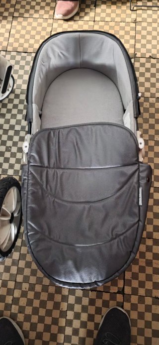 Carrito y Silla de Paseo Bebé