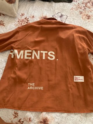 Camicia donna marrone con scritte