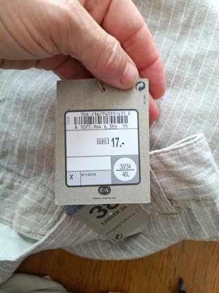 Pantalón beige de rayas