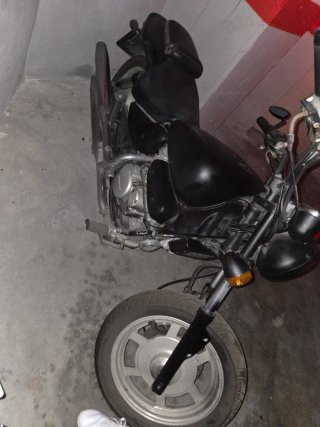 Moto Hyosung 125 Aquila