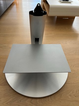 Loewe Floor Stand