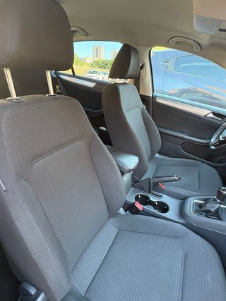 Volkswagen Jetta 2.0 TDI 140CV