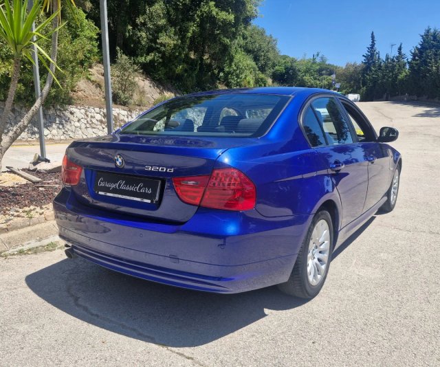 BMW 320d LCI 60.000 kms unico propietario