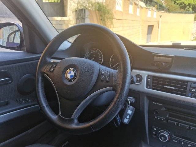 BMW 320d LCI 60.000 kms unico propietario