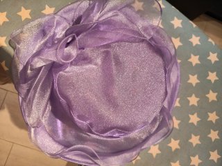 Elegante cappello organza viola indeformabile