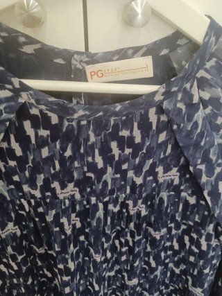 Vestido Purificación García azul y blanco