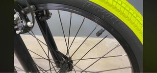 Bicicleta BMX verde