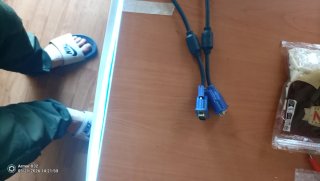 Monitor Asus VGA Negro con cables