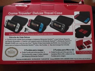 Funda Nintendo Switch Deluxe Travel Case
