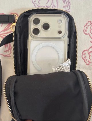 Bandolera Parfois negra pequeña