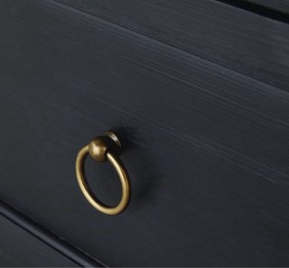Escritorio elegante de madera negro